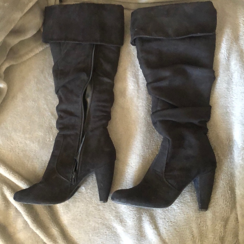 Black suede boots